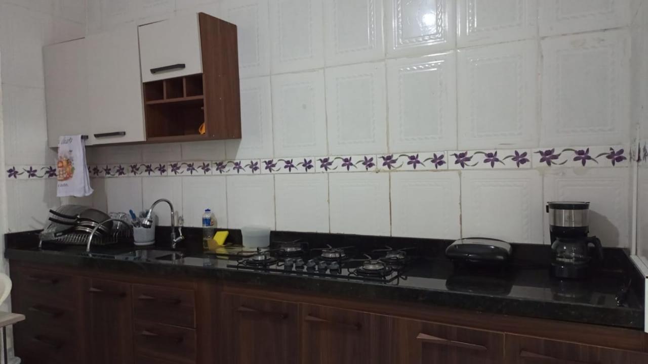 Casa De Hospedes Manaus - Dormitorios Com Cozinha Exterior photo